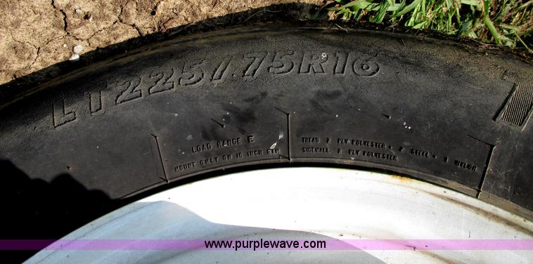 image for item F7430 1995 Ford Econoline E350 box truck