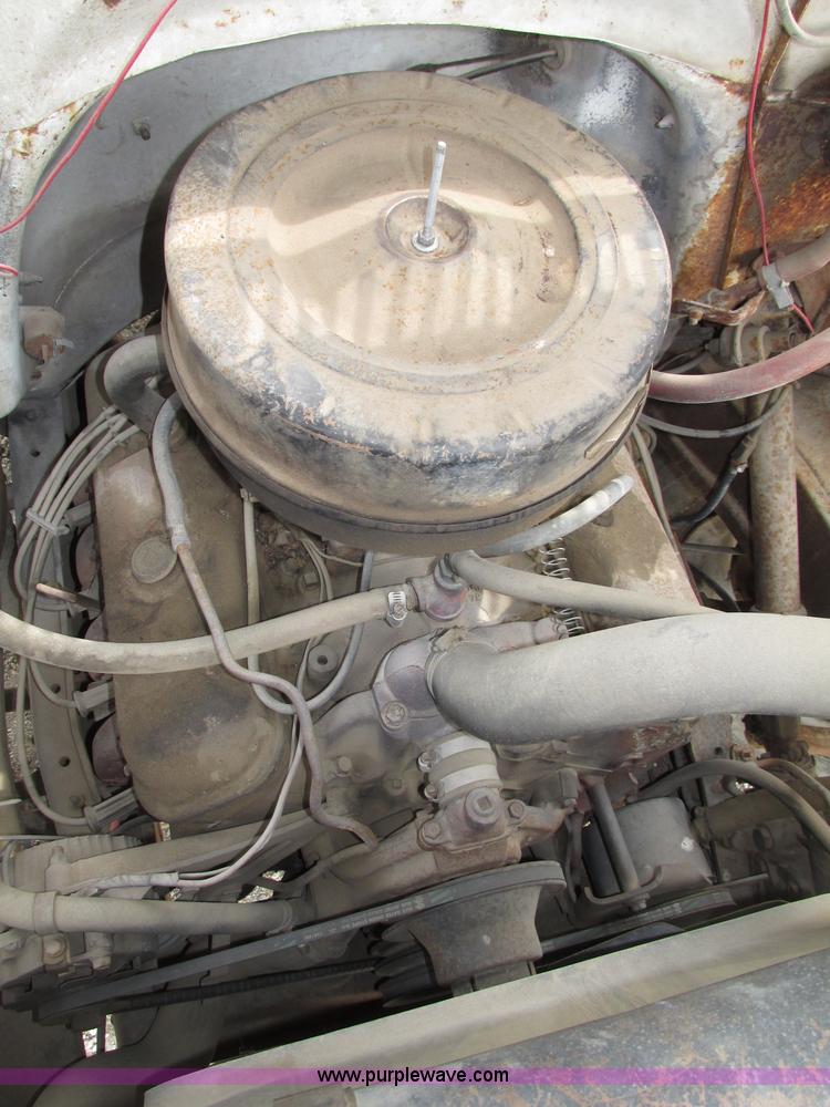 image for item F7432 1976 GMC C6500 dump truck