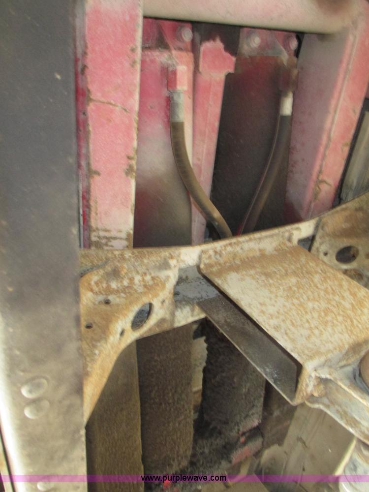 image for item F7432 1976 GMC C6500 dump truck