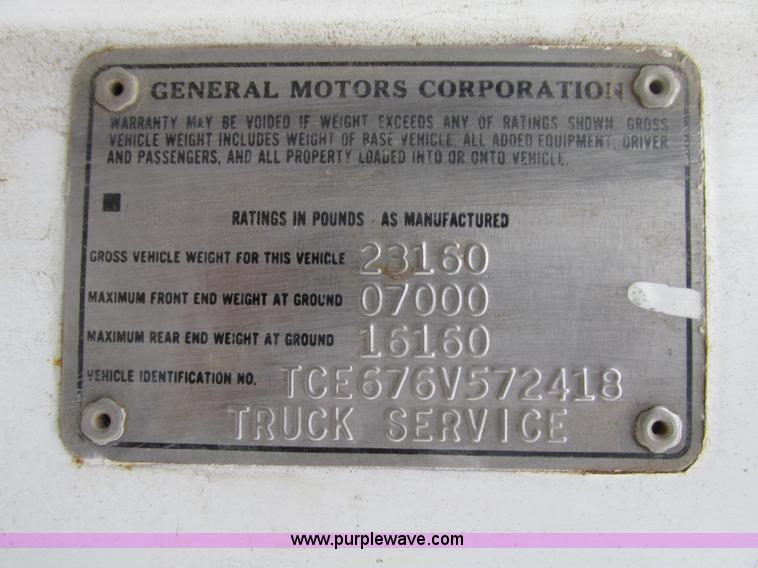 image for item F7432 1976 GMC C6500 dump truck