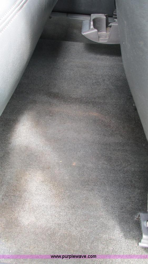 image for item G9276 2002 Chevrolet Silverado 2500HD Ext. Cab pickup truck