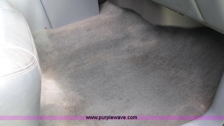 image for item G9276 2002 Chevrolet Silverado 2500HD Ext. Cab pickup truck