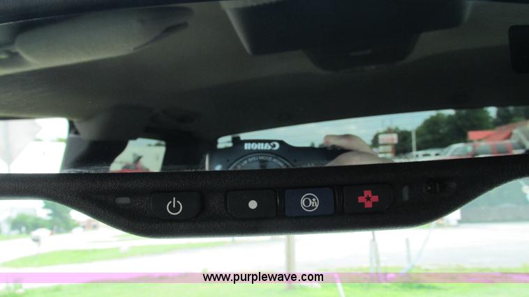 image for item G9276 2002 Chevrolet Silverado 2500HD Ext. Cab pickup truck