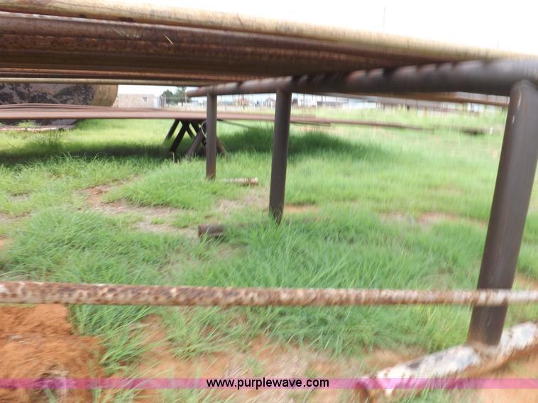 image for item H1752 Approximately 100 pipes