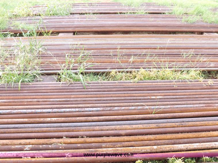 image for item H1753 Approximately 100 oilfield pipes