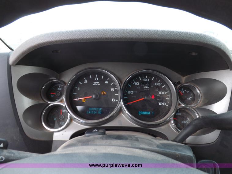 image for item H1754 2011 Chevrolet Silverado 2500HD Ext. Cab flatbed truck