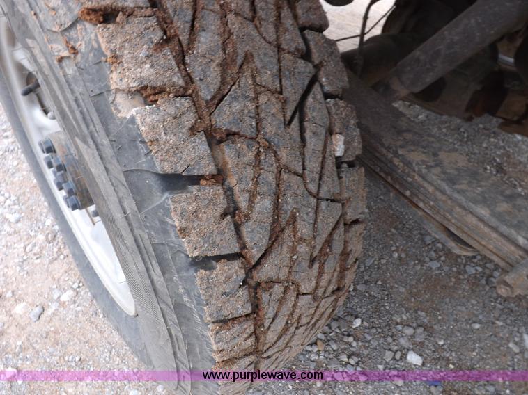 image for item H1754 2011 Chevrolet Silverado 2500HD Ext. Cab flatbed truck