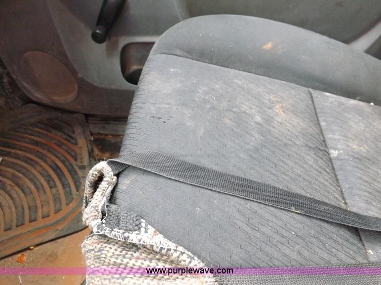 image for item H1754 2011 Chevrolet Silverado 2500HD Ext. Cab flatbed truck