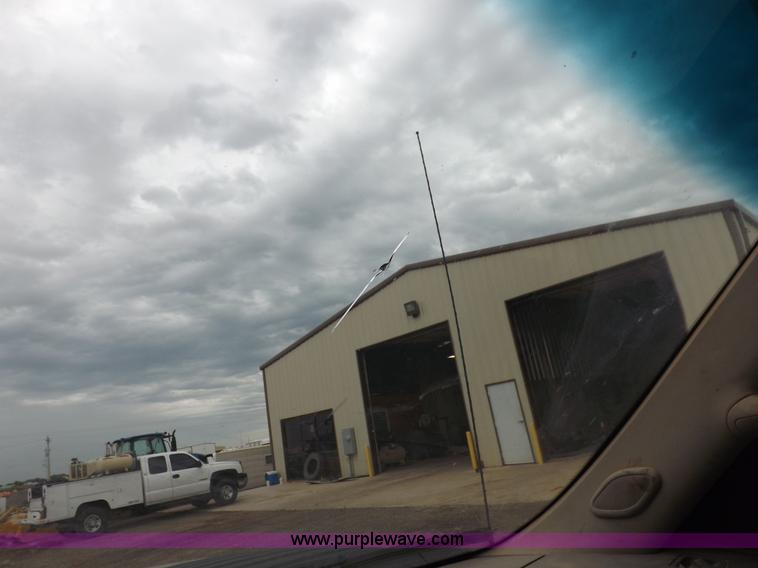 image for item H1754 2011 Chevrolet Silverado 2500HD Ext. Cab flatbed truck