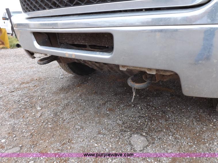 image for item H1754 2011 Chevrolet Silverado 2500HD Ext. Cab flatbed truck