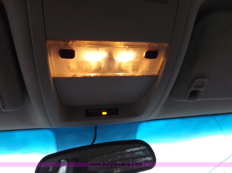 image for item H1756 2009 Chevrolet Silverado 2500HD Ext. Cab flatbed truck