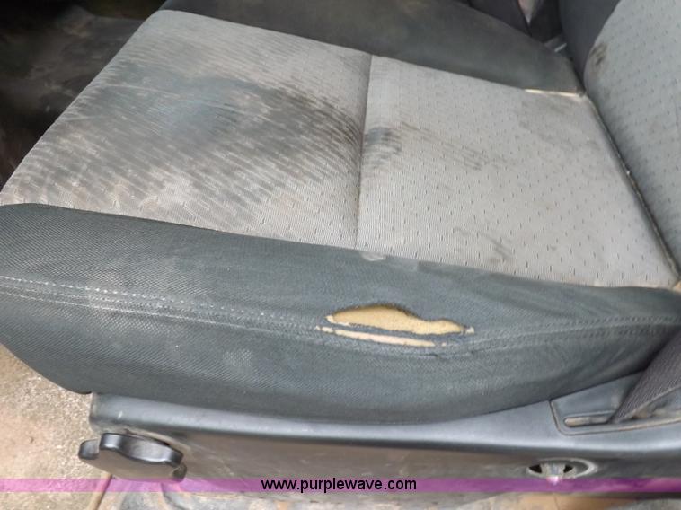 image for item H1756 2009 Chevrolet Silverado 2500HD Ext. Cab flatbed truck