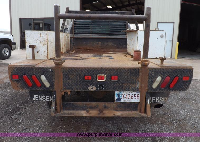 image for item H1757 2009 Chevrolet Silverado 2500HD Ext. Cab flatbed truck