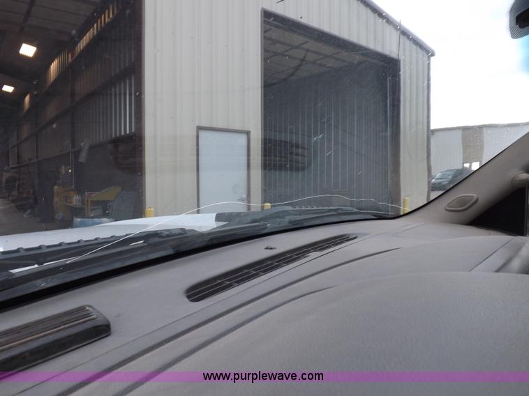 image for item H1757 2009 Chevrolet Silverado 2500HD Ext. Cab flatbed truck