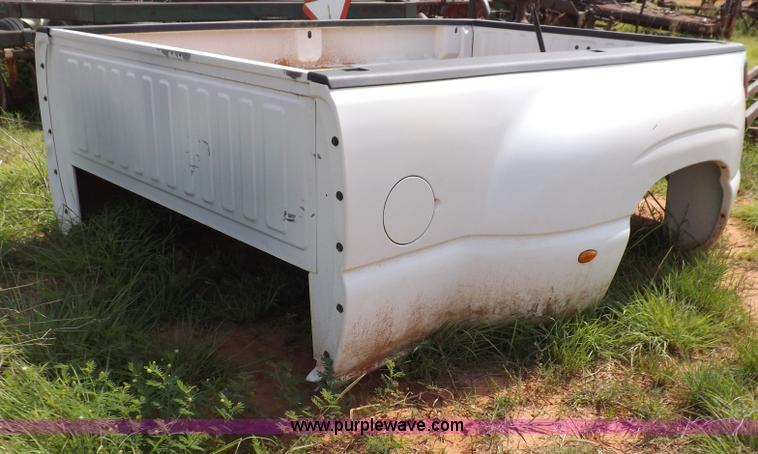 image for item H1765 Chevrolet Silverado 3500 truck bed