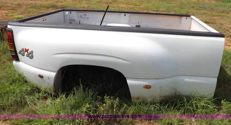 image for item H1765 Chevrolet Silverado 3500 truck bed