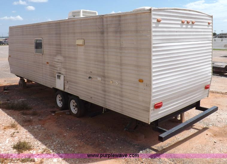 image for item H1789 2006 Gulfstream Cavalier camper