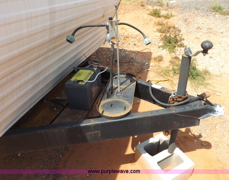 image for item H1789 2006 Gulfstream Cavalier camper