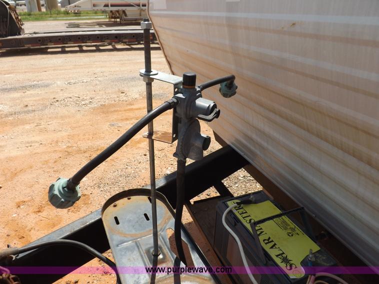 image for item H1789 2006 Gulfstream Cavalier camper