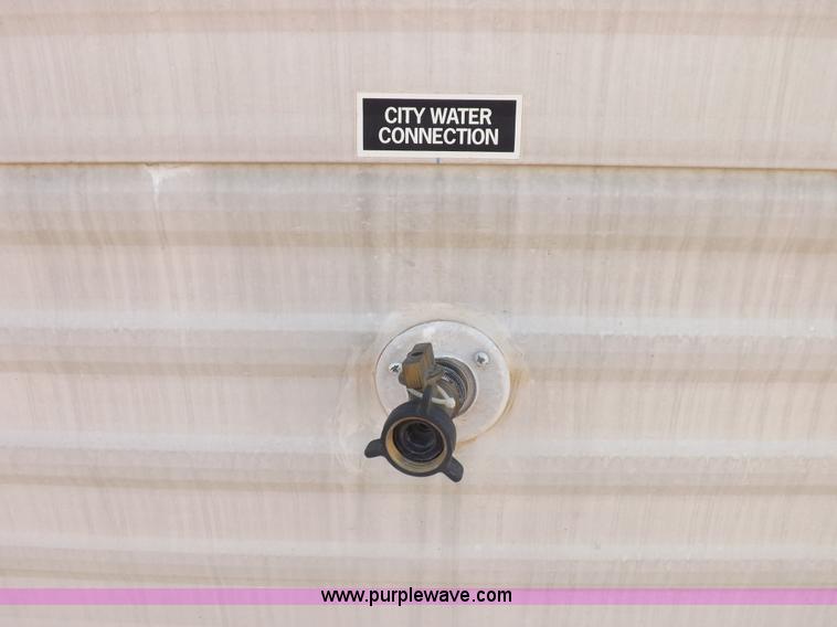 image for item H1789 2006 Gulfstream Cavalier camper