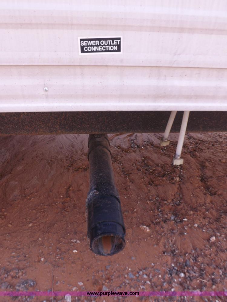 image for item H1789 2006 Gulfstream Cavalier camper