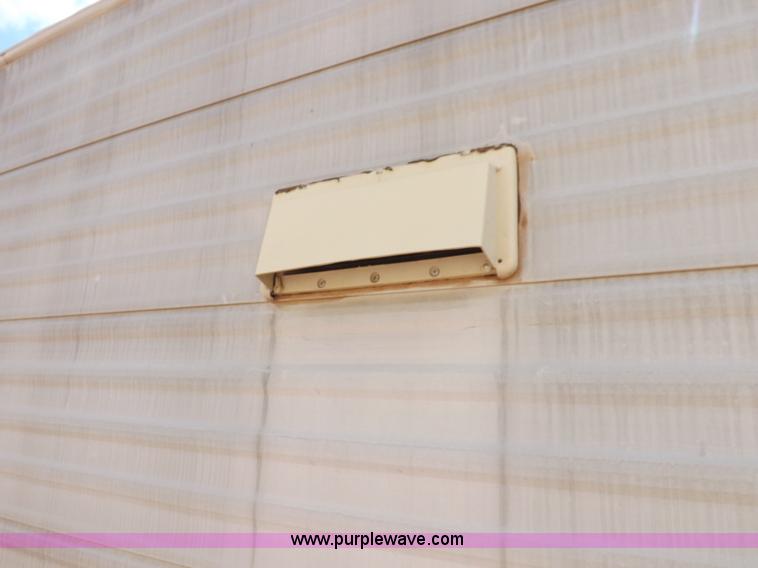 image for item H1789 2006 Gulfstream Cavalier camper