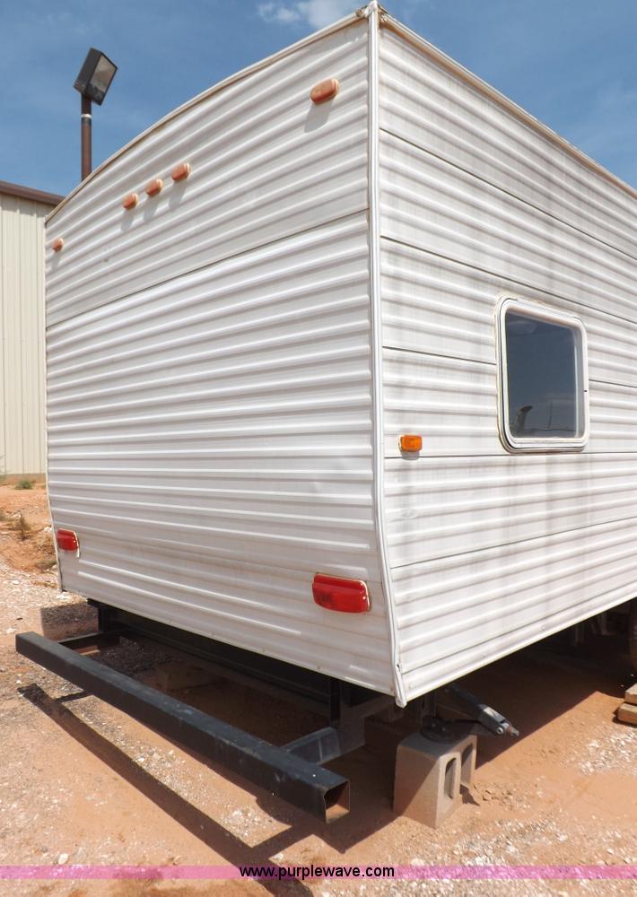 image for item H1789 2006 Gulfstream Cavalier camper