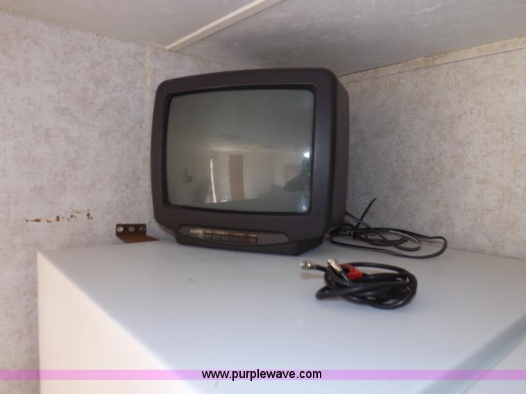 image for item H1789 2006 Gulfstream Cavalier camper