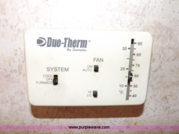 image for item H1789 2006 Gulfstream Cavalier camper