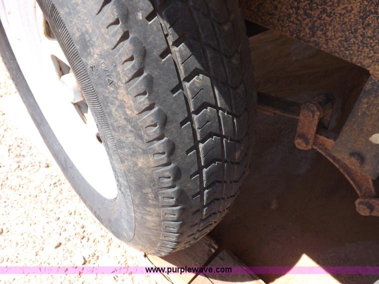 image for item H1789 2006 Gulfstream Cavalier camper