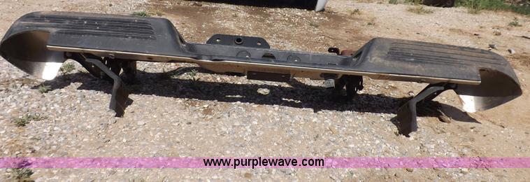 image for item H1840 2005 Dodge pickup bed