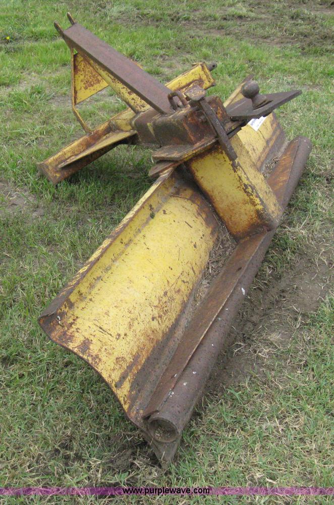 image for item H5324 Three point scraper blade