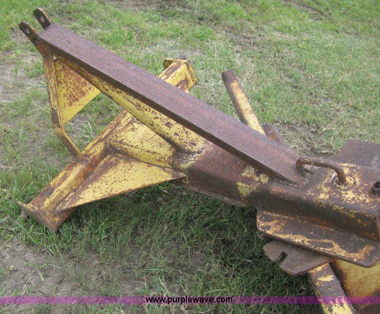 image for item H5324 Three point scraper blade