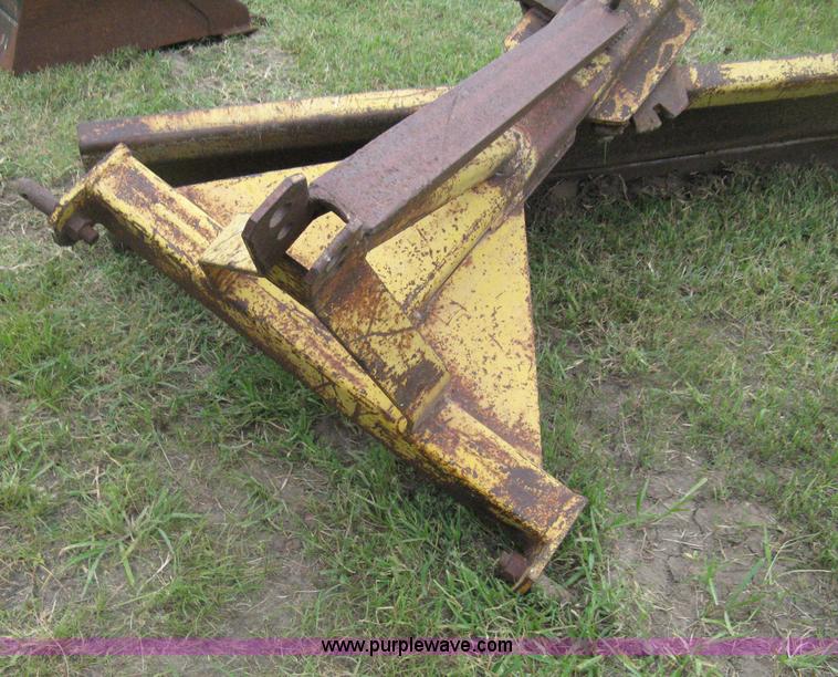 image for item H5324 Three point scraper blade