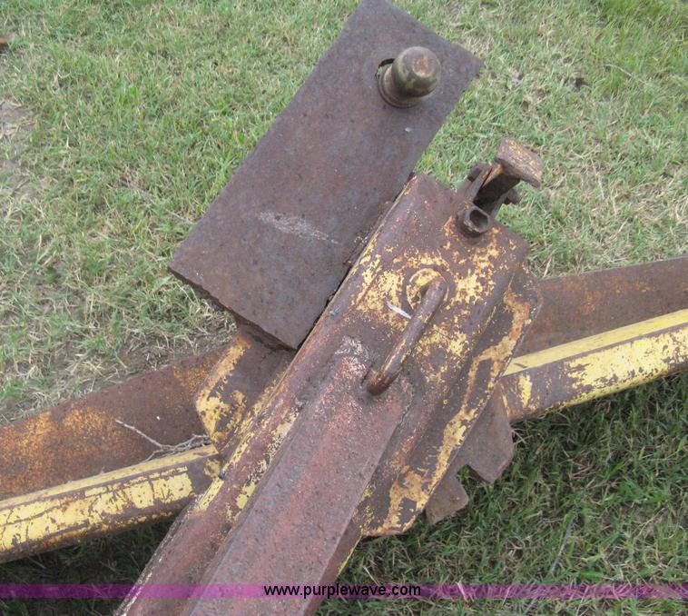 image for item H5324 Three point scraper blade