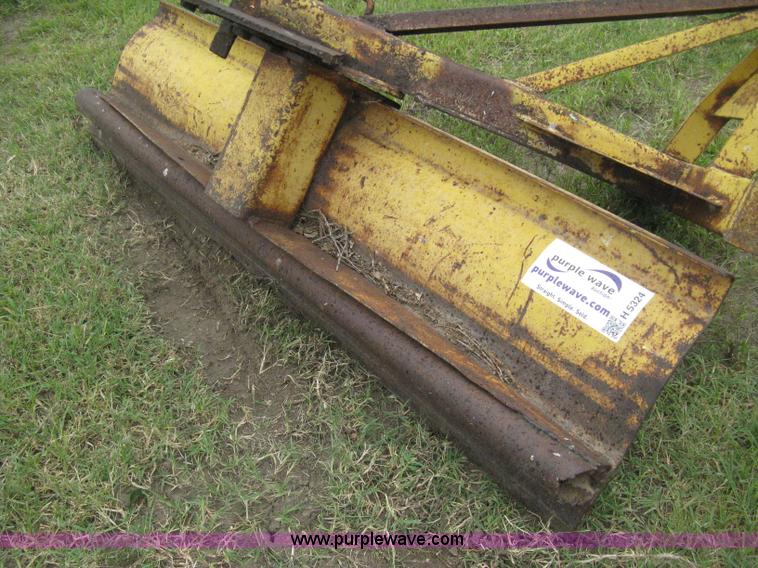 image for item H5324 Three point scraper blade