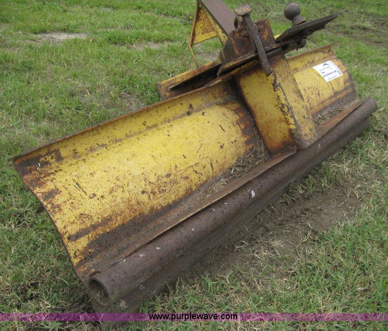 image for item H5324 Three point scraper blade