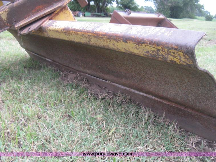 image for item H5324 Three point scraper blade