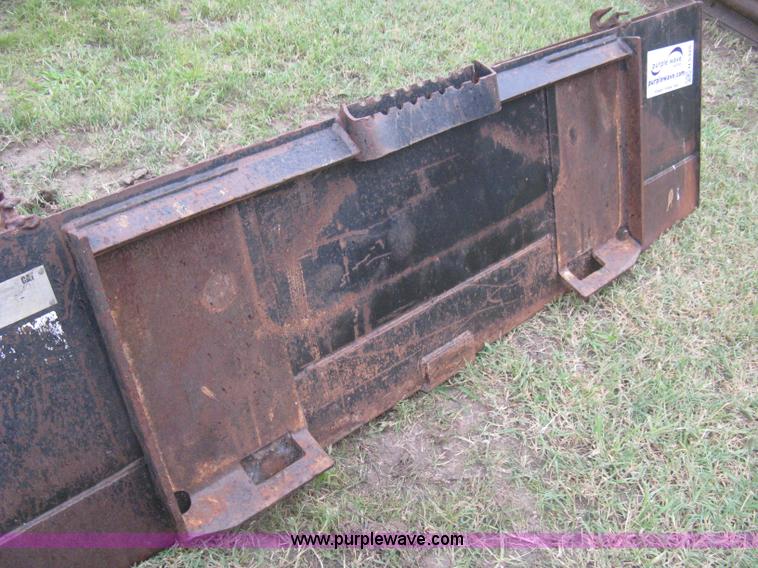 image for item H5325 Caterpillar skid steer bucket