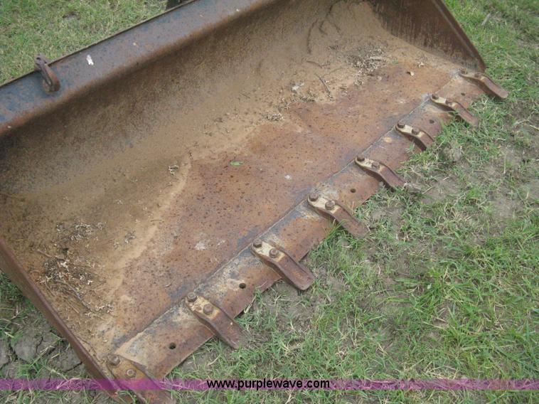 image for item H5325 Caterpillar skid steer bucket