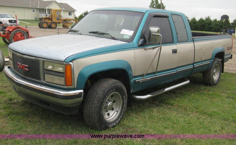 image for item H5327 1993 Chevrolet K3500 Ext. Cab pickup truck