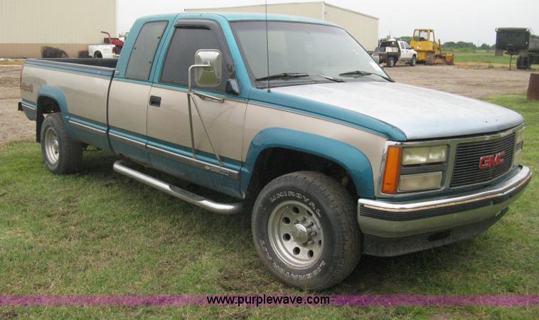 image for item H5327 1993 Chevrolet K3500 Ext. Cab pickup truck