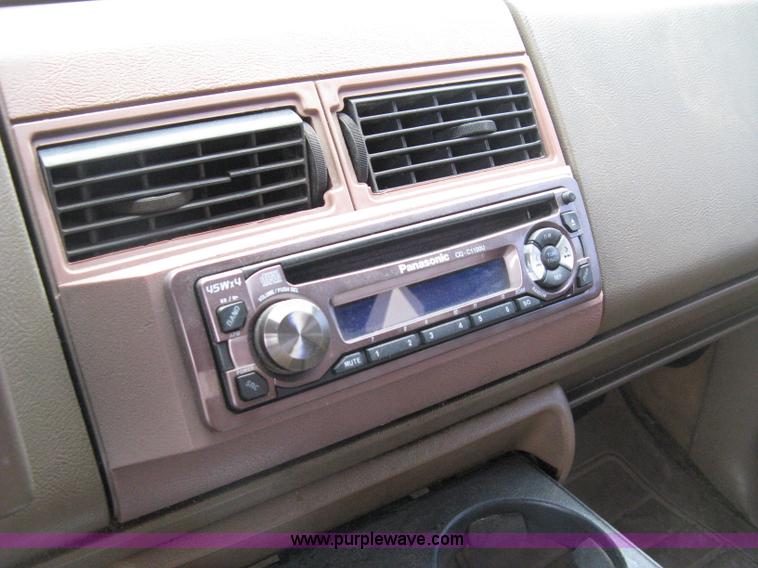 image for item H5327 1993 Chevrolet K3500 Ext. Cab pickup truck