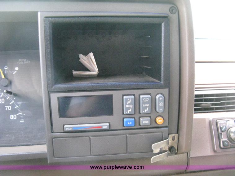 image for item H5327 1993 Chevrolet K3500 Ext. Cab pickup truck