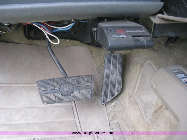 image for item H5327 1993 Chevrolet K3500 Ext. Cab pickup truck