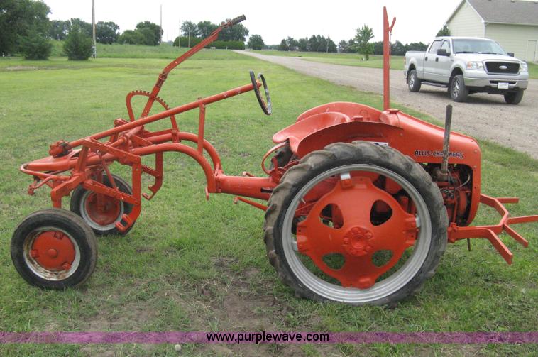 image for item H5329 1947 Allis Chalmers G tractor