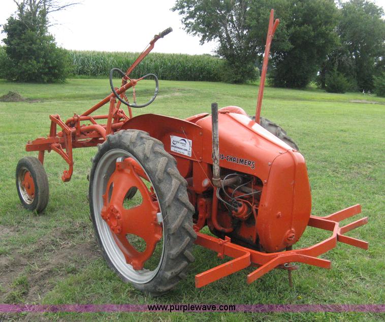 image for item H5329 1947 Allis Chalmers G tractor