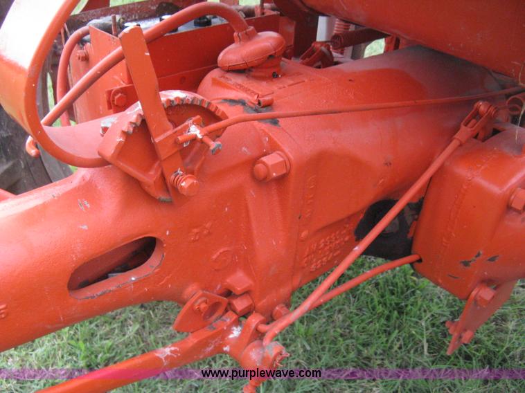 image for item H5329 1947 Allis Chalmers G tractor