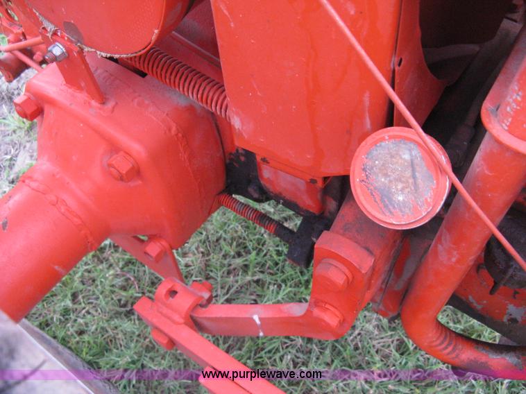 image for item H5329 1947 Allis Chalmers G tractor