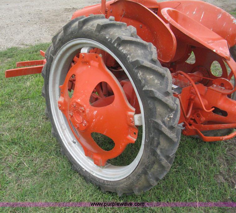 image for item H5329 1947 Allis Chalmers G tractor